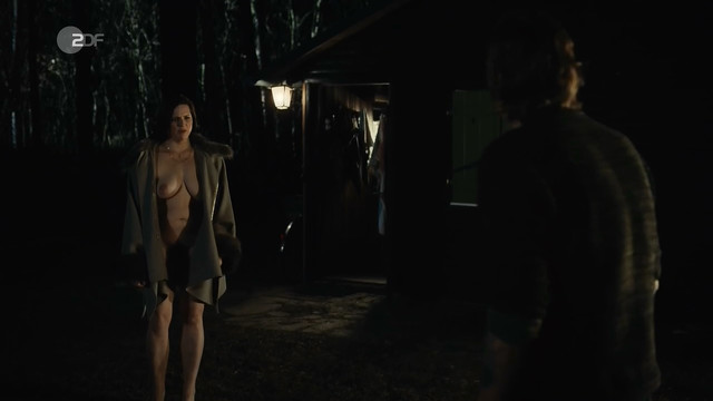 Anne Weinknecht nude - Kommissarin Heller s01e09 (2019)