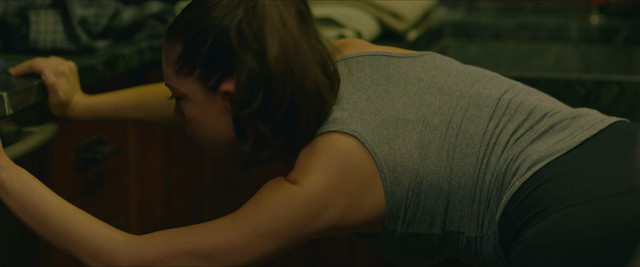 Rosa Salazar nude - Bird Box (2018)