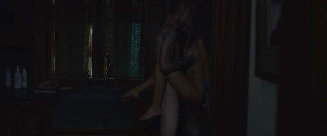 Rosa Salazar nude - Bird Box (2018)