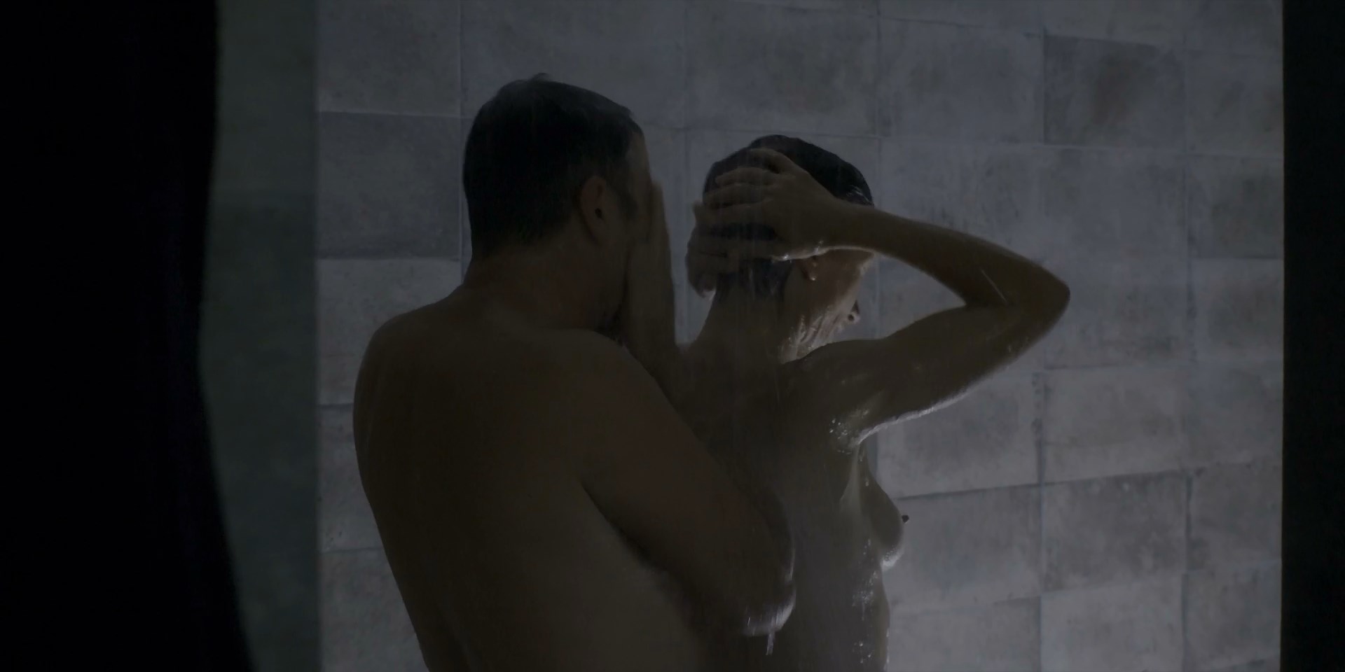 Sophie Gomez nude - Monarca s01e04, e07 (2019)