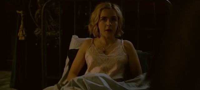 Kiernan Shipka sexy - Chilling Adventures of Sabrina s01 (2018)