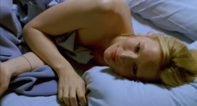 Cate Blanchett sexy - Little Fish (2005)