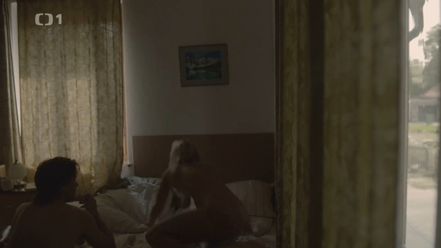 Andrea Dankova nude - Vodník s01e03 (2019)