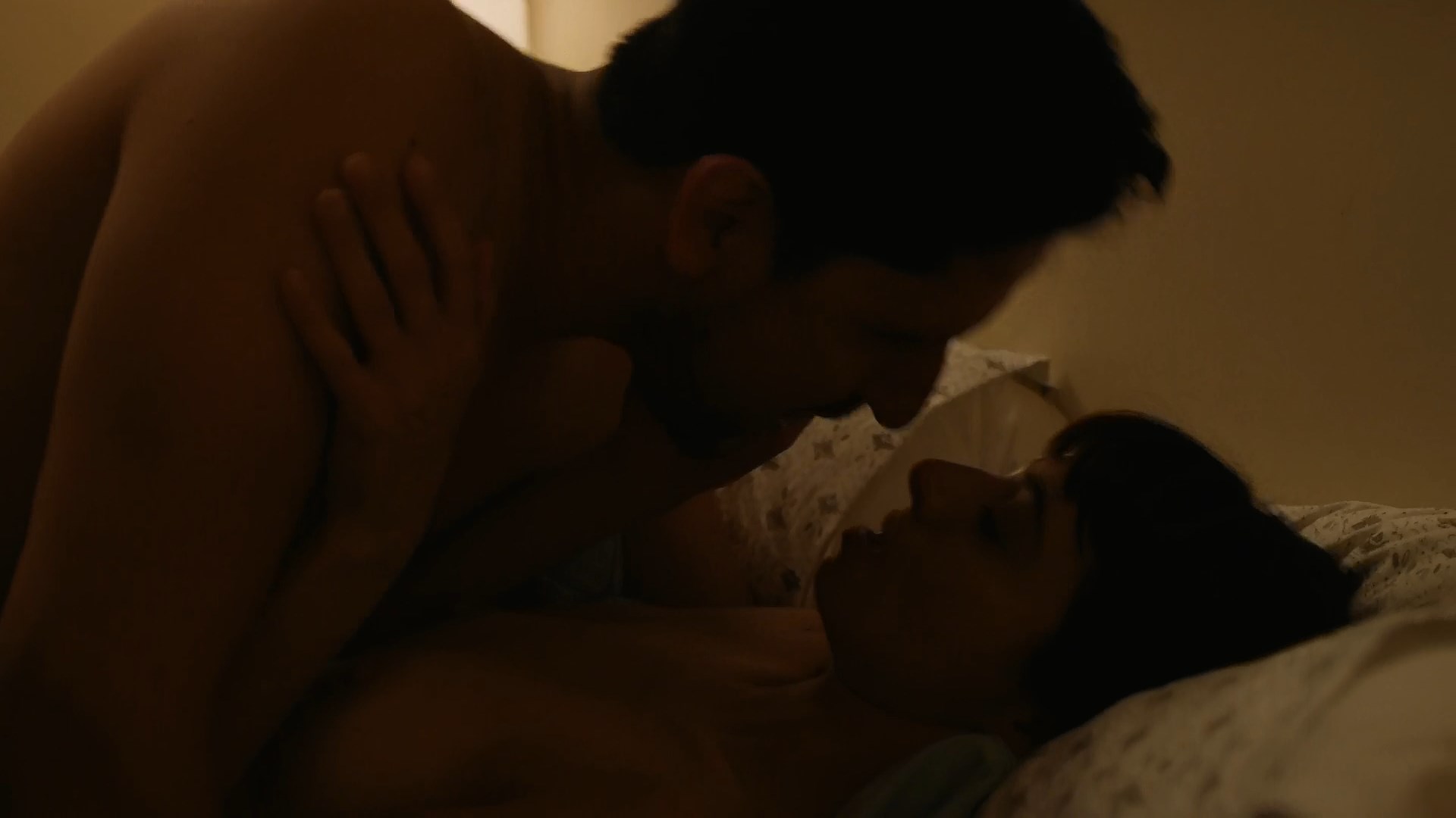 Kate Micucci nude - Easy s03e04 (2019)