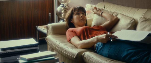 Sophie Marceau sexy - Mme Mills, une voisine si parfaite (2018)