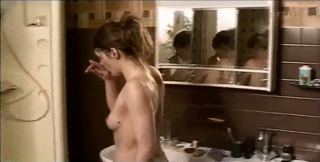 Valerie Donzelli nude - Sous mes yeux (2002)