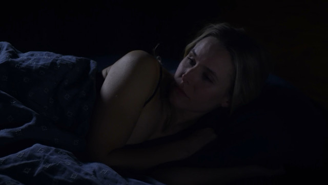 Kristen Bell sexy - Veronica Mars s04e07 (2019)