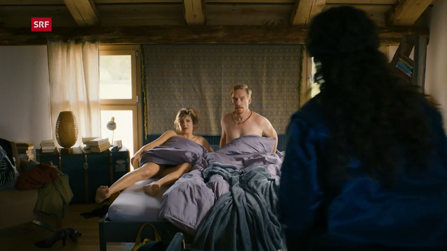 Vera Fluck, Barblin Leggio-Haenseler nude - Seitentriebe s02e01e07 (2019)