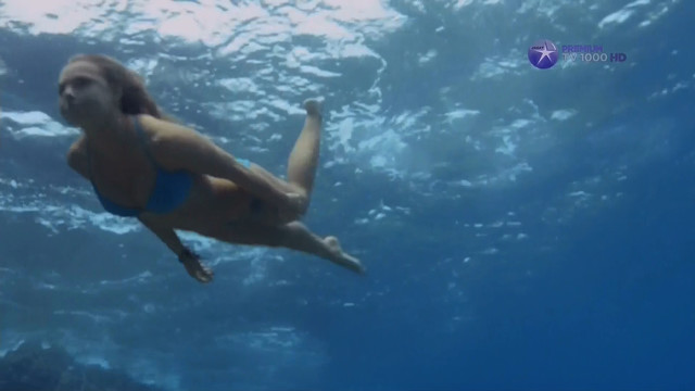 Indiana Evans sexy - Blue Lagoon The Awakening (2012)