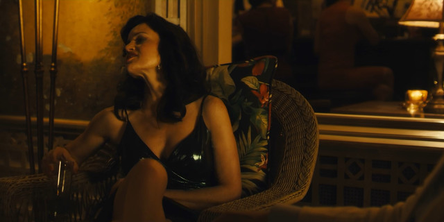 Carla Gugino nude - Jett s01e01 (2019)