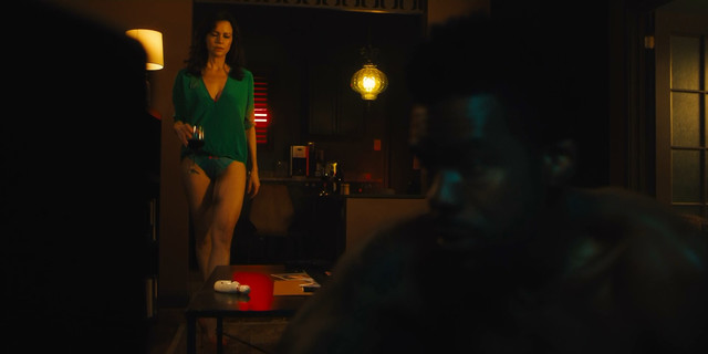 Carla Gugino nude - Jett s01e01 (2019)