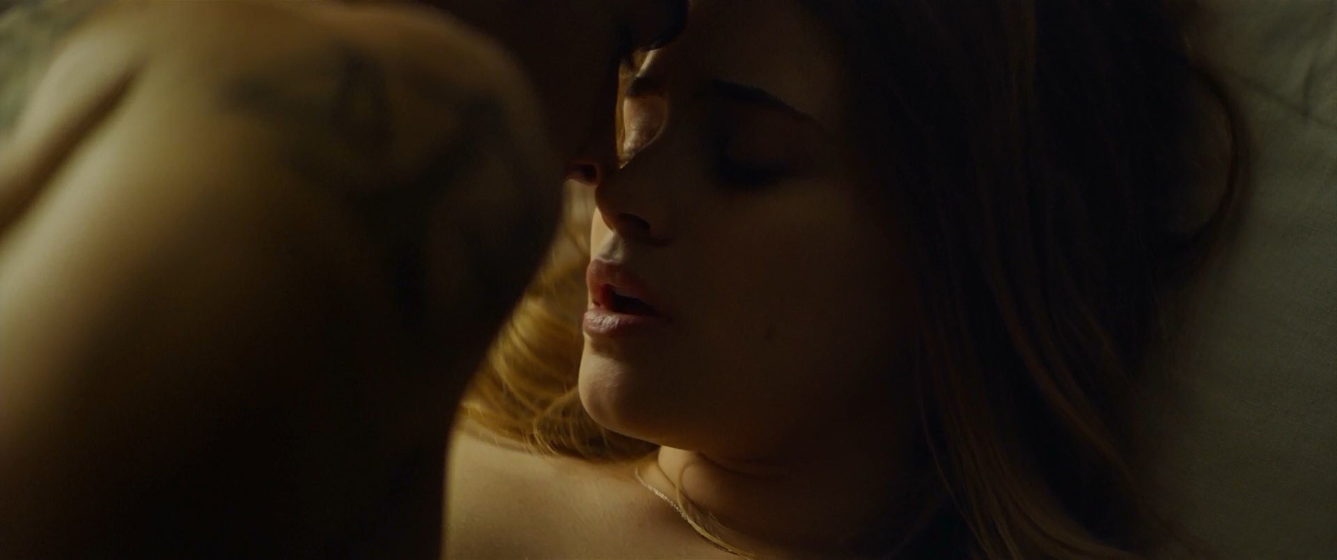 Josephine Langford sexy - After (2019)