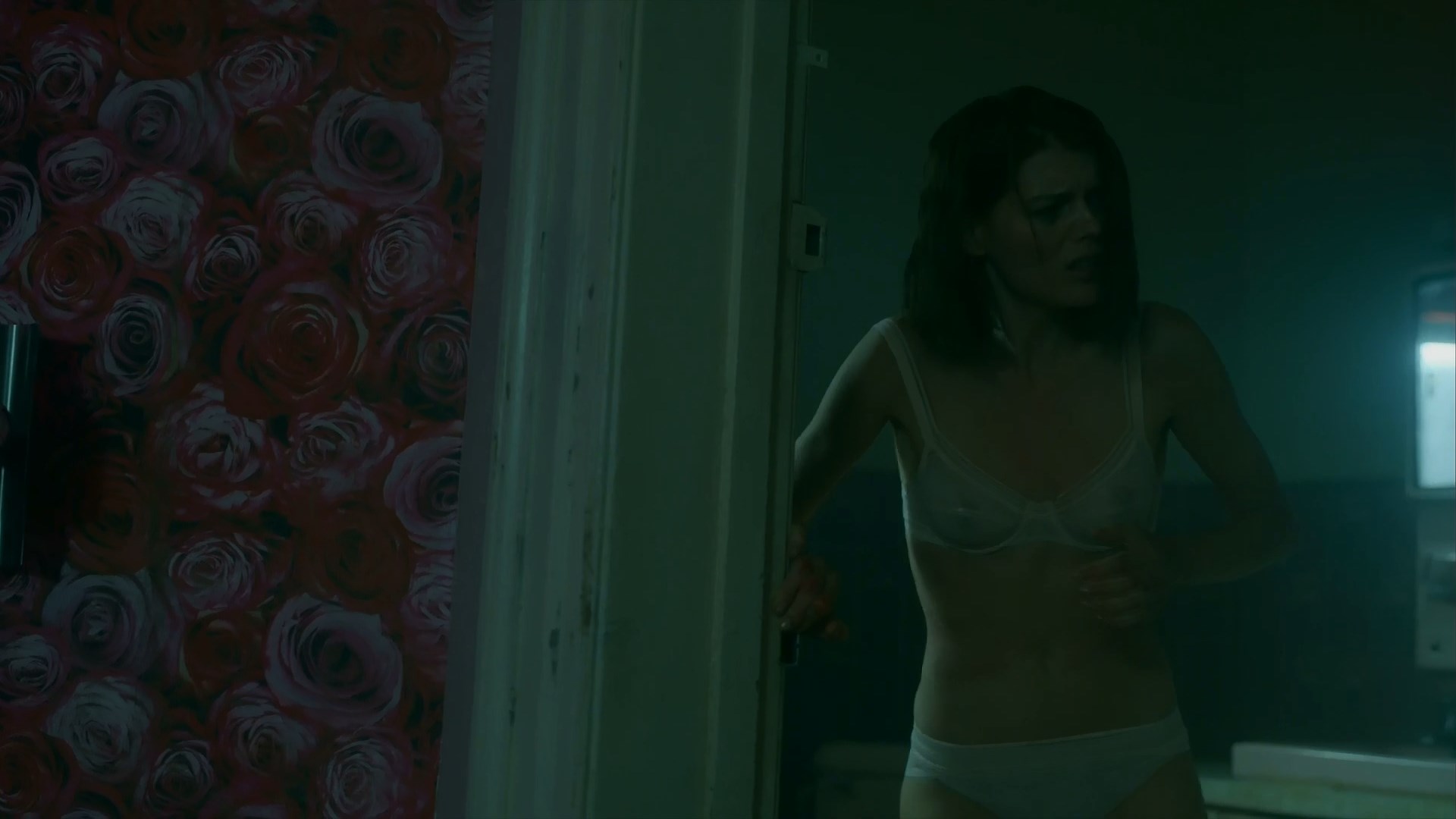 Emma Greenwell sexy - The Rook s01e01 (2019)