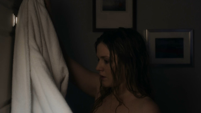 Harriet Dyer sexy - The InBetween s01e01 (2019)