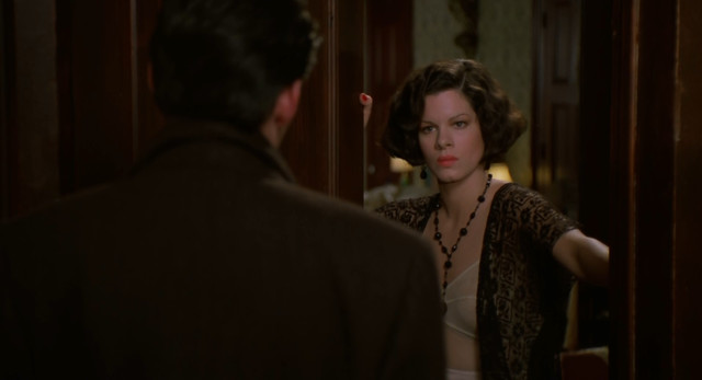 Marcia Gay Harden sexy - Miller's Crossing (1990)