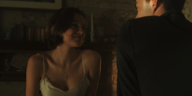 Emma Corrin sexy - Pennyworth s01e01 (2019)