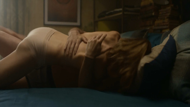 Emma Greenwell sexy - The Rook s01e04 (2019)