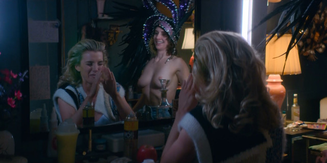 Alison Brie nude - Glow s03e03 (2019)