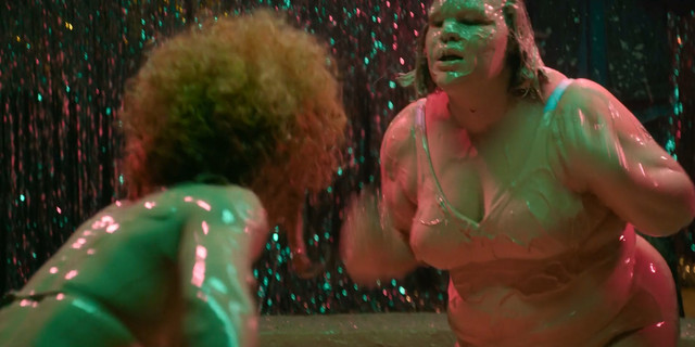 Britney Young sexy, etc - Glow s03e08 (2019)