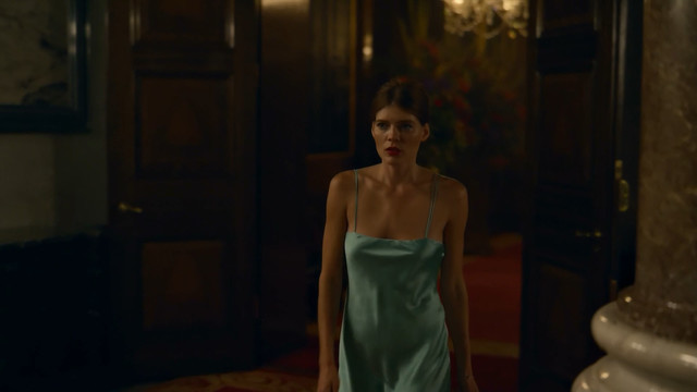 Emma Greenwell sexy - The Rook s01e07 (2019)