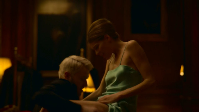 Emma Greenwell sexy - The Rook s01e07 (2019)