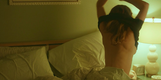 Bethany Joy Lenz sexy - Pearson s01e05 (2019)