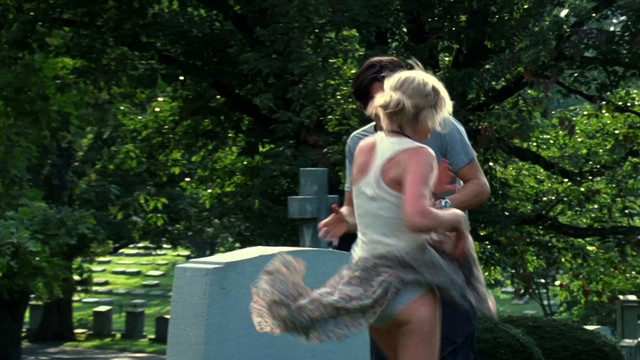 Kirsten Dunst sexy - Elizabethtown (2005)