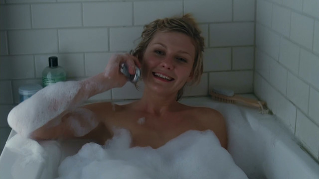 Kirsten Dunst sexy - Elizabethtown (2005)