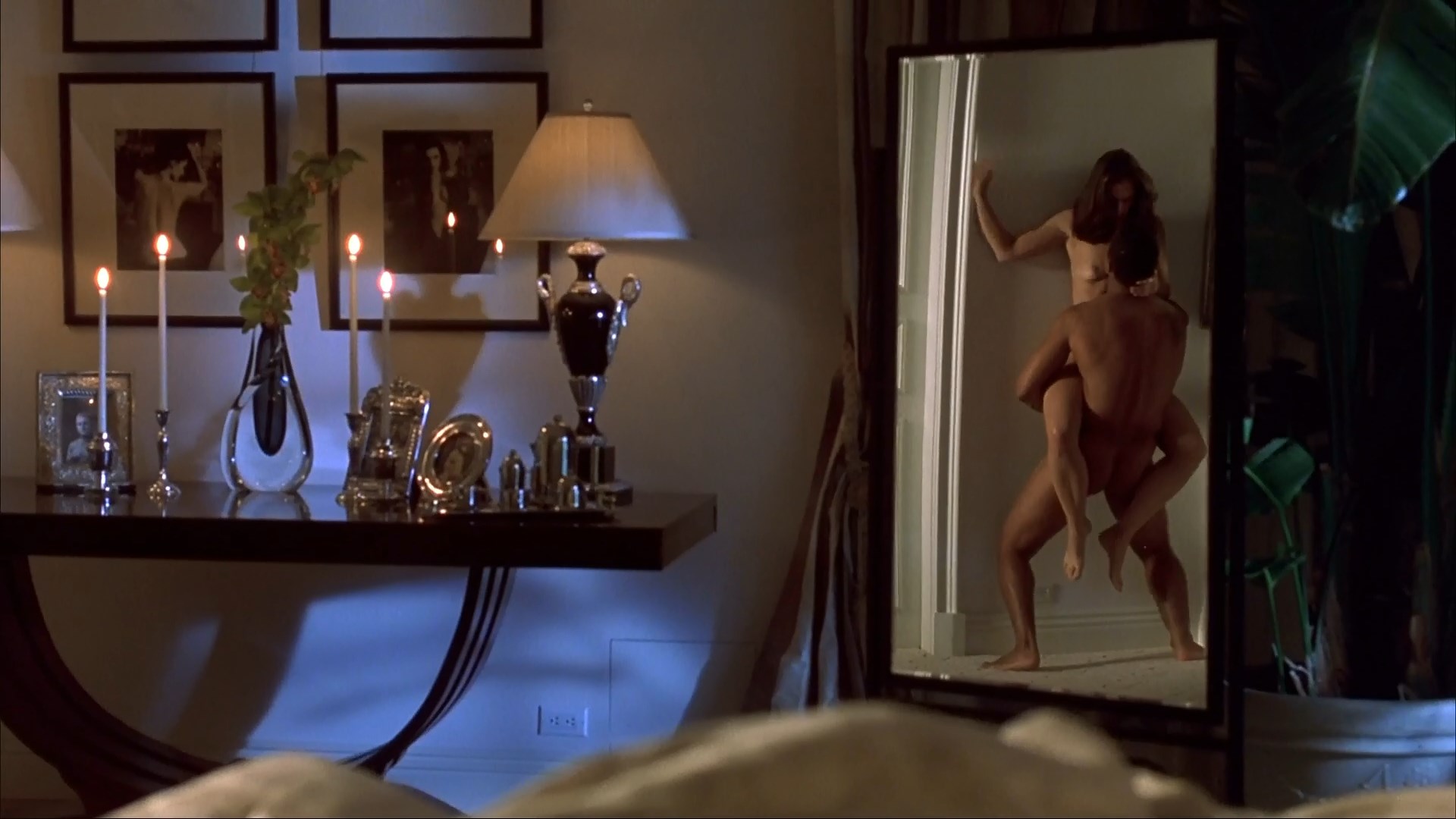 Ashley Laurence nude - A Murder of Crows (1998)