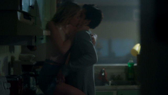 Lili Reinhart sexy - Riverdale s01e13 (2017)