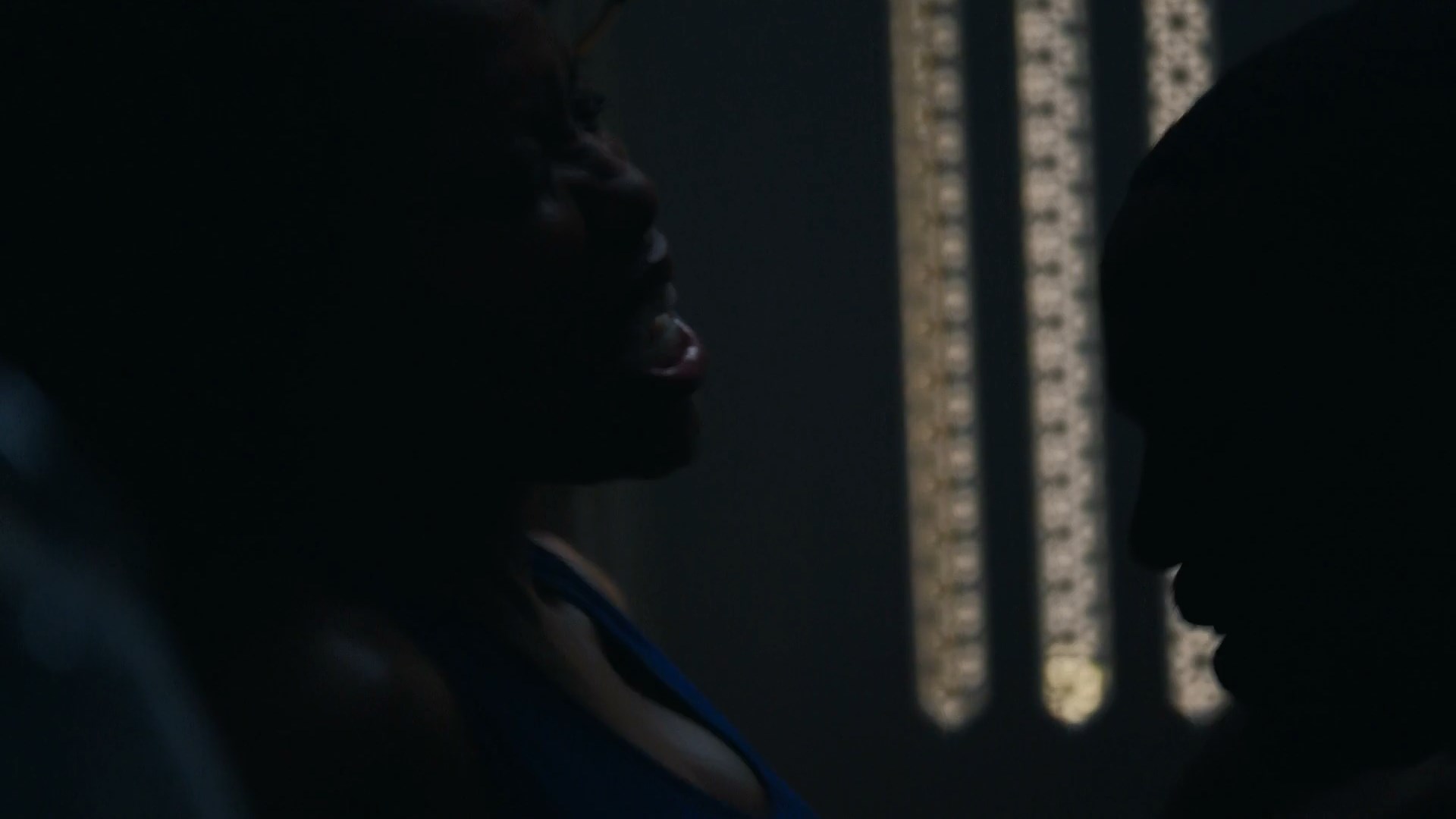 Regina King sexy - Watchmen s01e01 (2019)