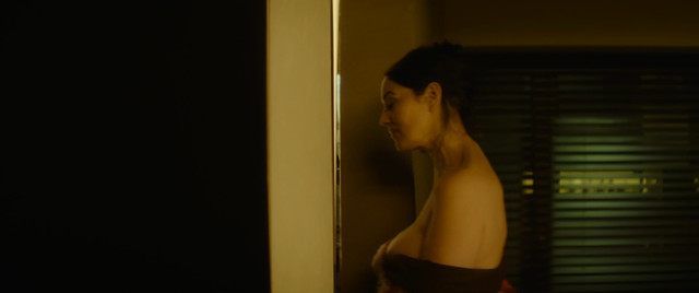 Monica Bellucci sexy - Spider in the Web (2019)