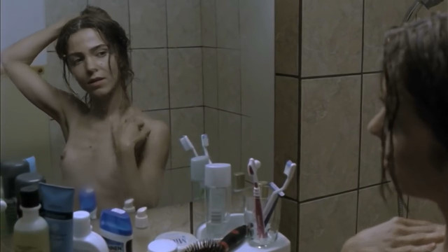 Carmen Lopazan nude - Cealalta Irina (2009)