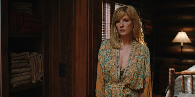 Kelly Reilly sexy - Yellowstone s02e07 (2019)