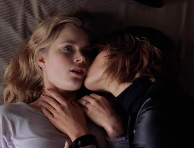 Amy Adams sexy, Lauren German sexy - Stranding Still (2005)