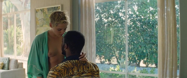 Kristen Stewart nude, Margaret Qualley sexy - Seberg (2019)