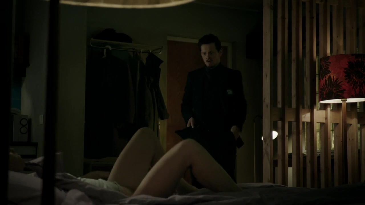 Sofia Helin nude - The Bridge s03e04 (2011)