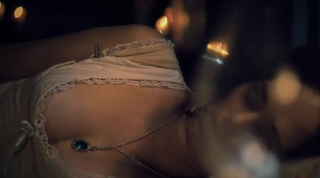 Katia Winter sexy - Sleepy Hollow s02e06 (2014)