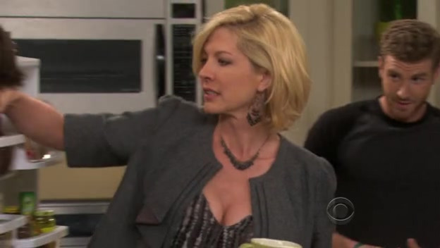 Jenna Elfman sexy - Accidentally on Purpose s01e03 (2009)