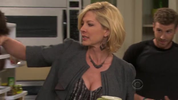 Jenna Elfman sexy - Accidentally on Purpose s01e03 (2009)