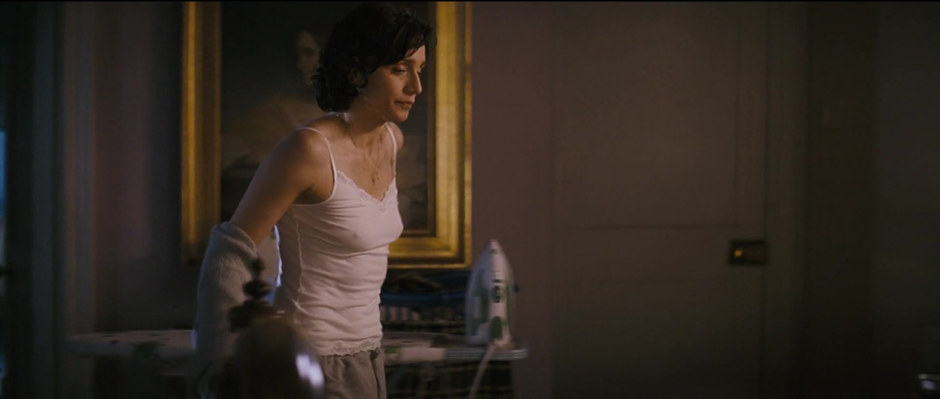 Kristin Scott Thomas sexy - Keeping Mum  (2005)