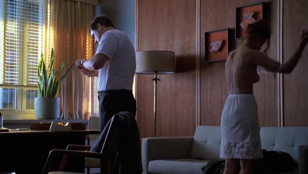 Julie McNiven sexy - Mad Men s01e12 (2007)