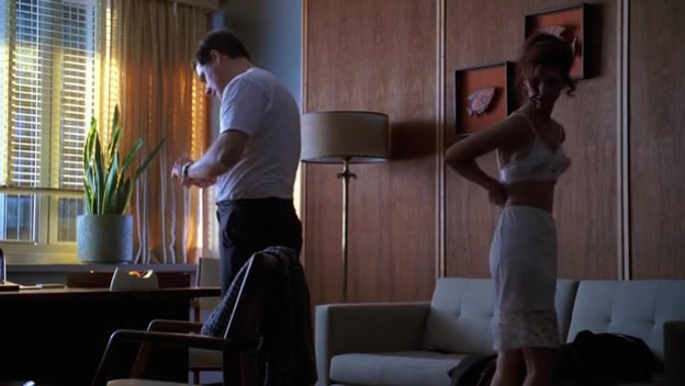 Julie McNiven sexy - Mad Men s01e12 (2007)