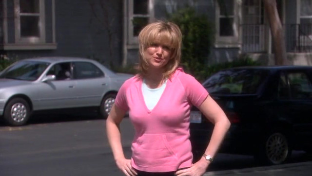 Courtney Thorne-Smith sexy - According to Jim s02e23 (2002)