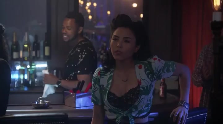 Allison Scagliotti sexy, Anna Akana sexy - Stitchers s03e09 (2017)