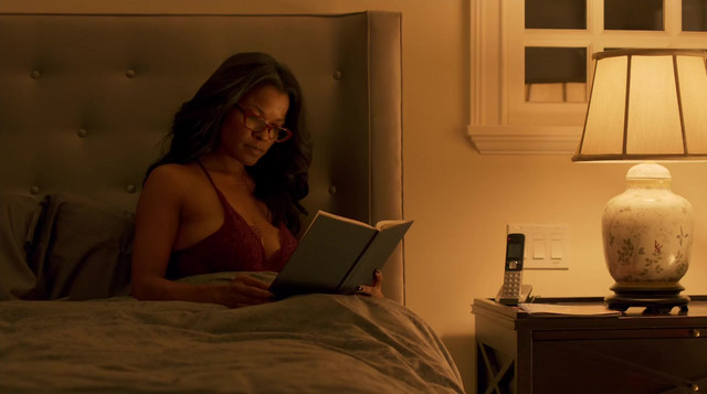 Keesha Sharp sexy - Lethal Weapon s01e01 (2016)