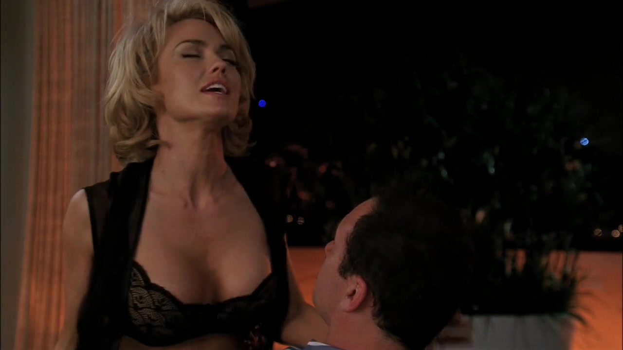 Kelly Carlson sexy - Nip Tuck s07e03 (2009)