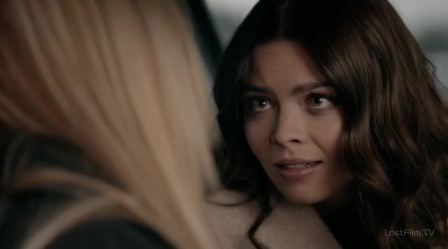 Scarlett Byrne sexy, Teressa Liane sexy - The Vampire Diaries s07e16 (2015)