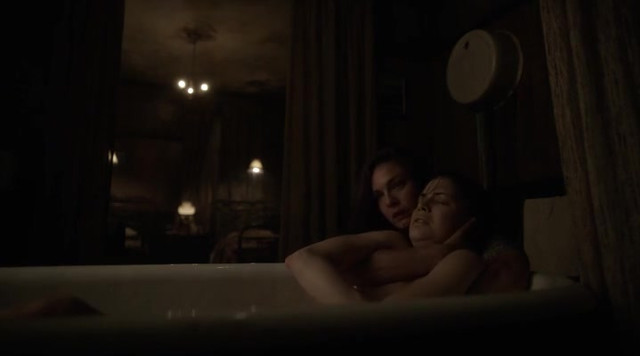 Conor Leslie sexy - The Man in the High Castle s03e01 (2018)