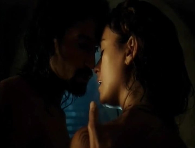 Cote de Pablo sexy - The Dovekeepers s01e02 (2015)